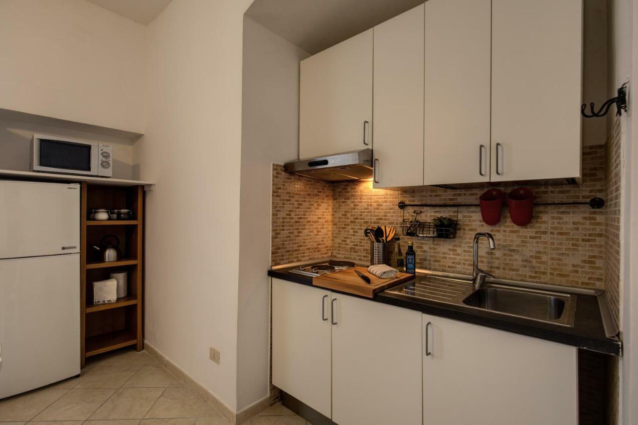 Janara Apartment Наполи Екстериор снимка