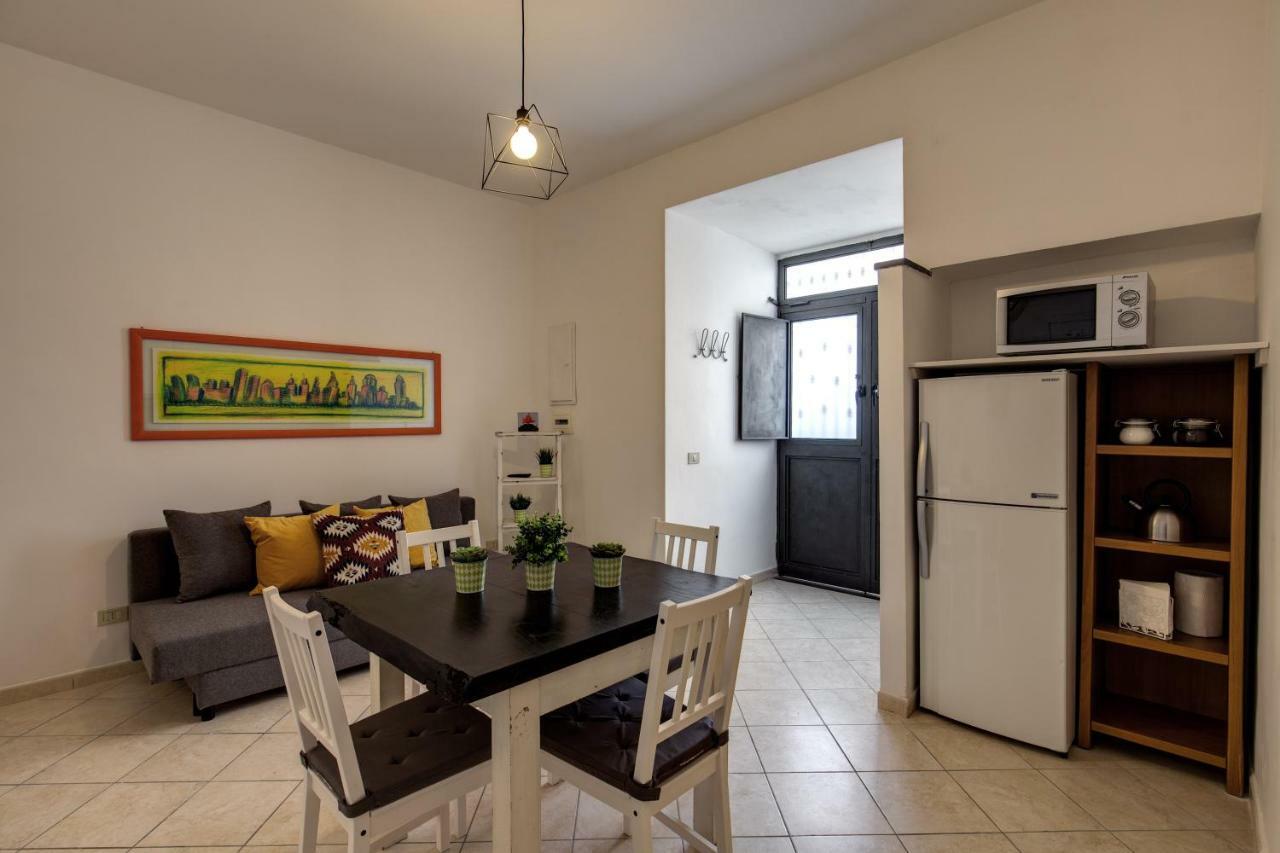 Janara Apartment Наполи Екстериор снимка